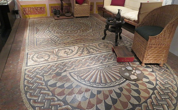 Reconstruction of a Roman room of ca 300 AD
